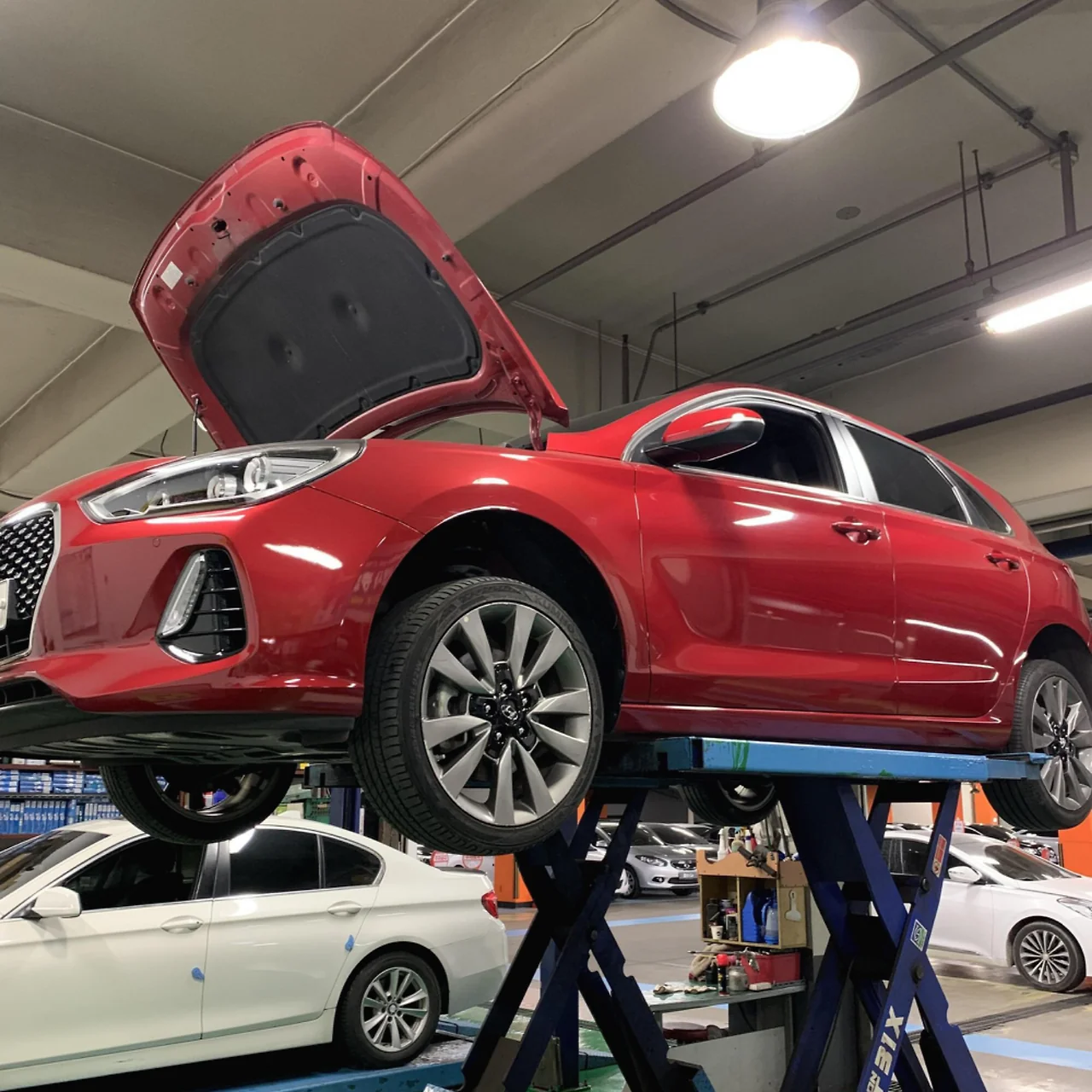 바로 카센터에 정비부터 받으러 갔다