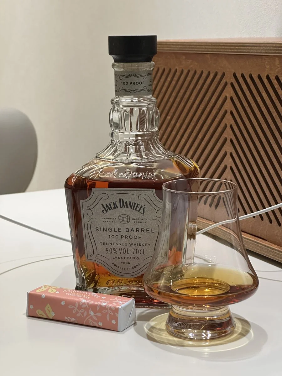 잭 다니엘 싱글배럴 셀렉트 리뷰 — 테네시 위스키의 프리미엄