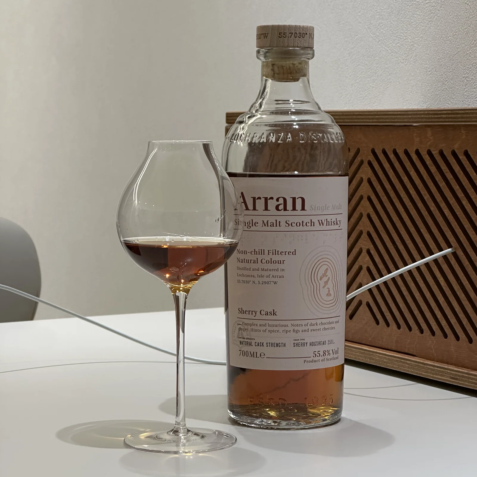 아란 셰리 캐스크 캐스크 스트렝스 리뷰 — 아란 섬의 셰리 폭탄 55.8%